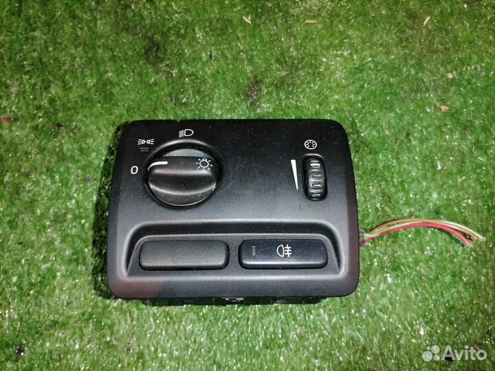 Блок включения фар 8691748 Volvo S60 V70 XC70 V70