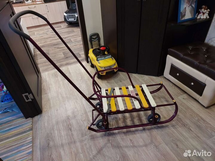 Детские санки с колесами