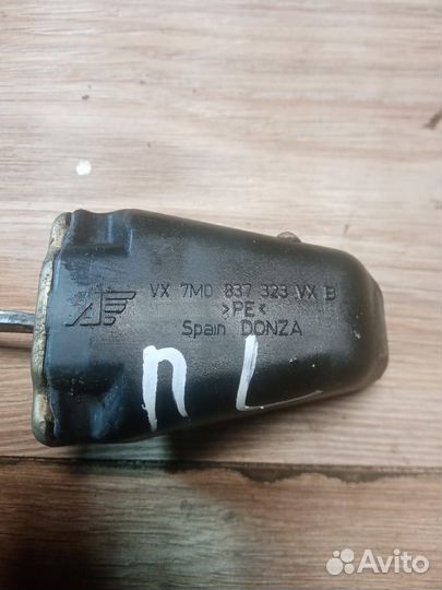 Ограничитель передней двери VW Sharan 1