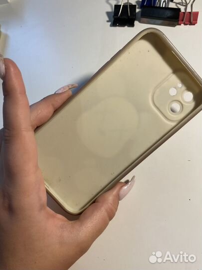 Чехол на iPhone 11