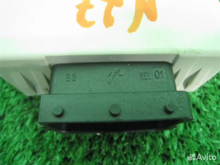 Блок электронный Toyota Avensis T25 2003