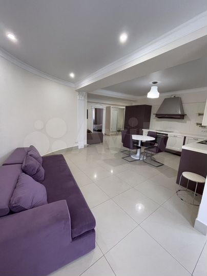 2-к. квартира, 85 м², 2/6 эт.