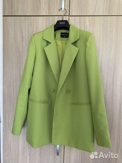 Пиджак женский зеленый 44