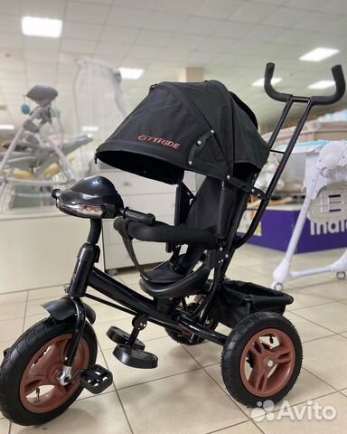 Трехколесный велосипед