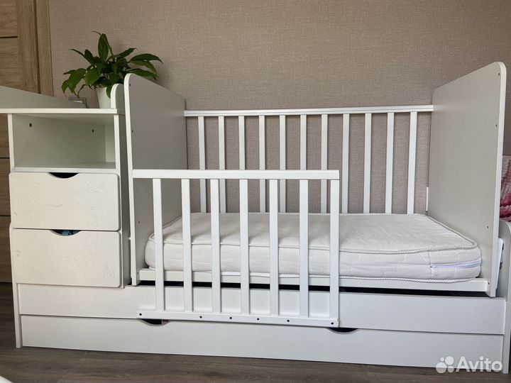 Детская кроватка трансформер с комодом