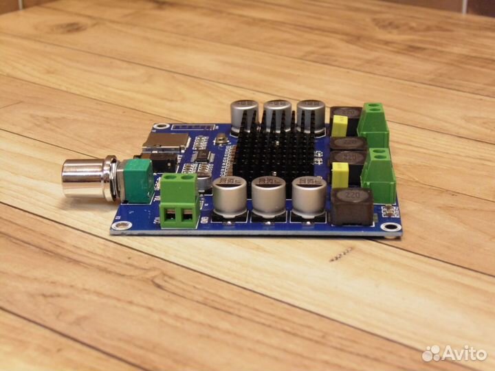 Усилитель звука 200 Ватт (XH-A105)