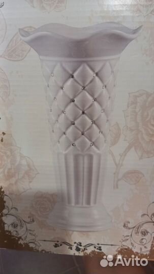 Керамическая ваза