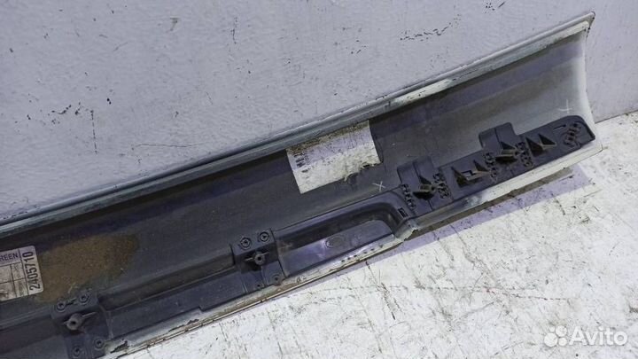 Накладка двери багажника