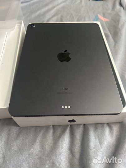 iPad air 4 64gb wifi cellular