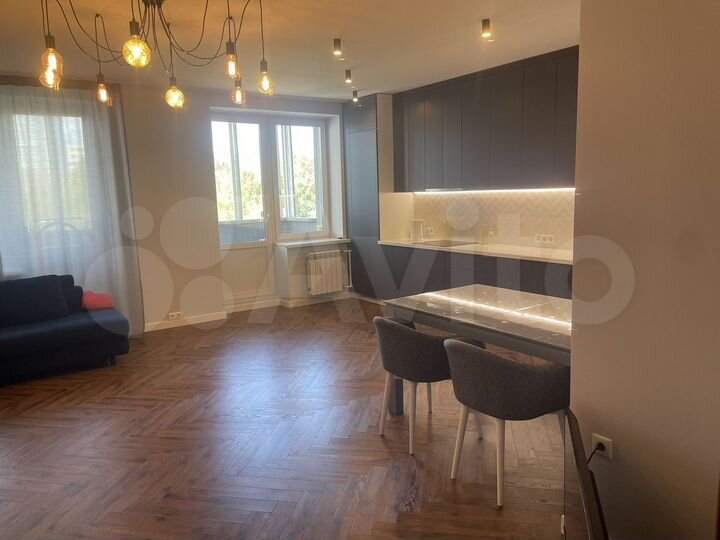 3-к. квартира, 84 м², 5/5 эт.