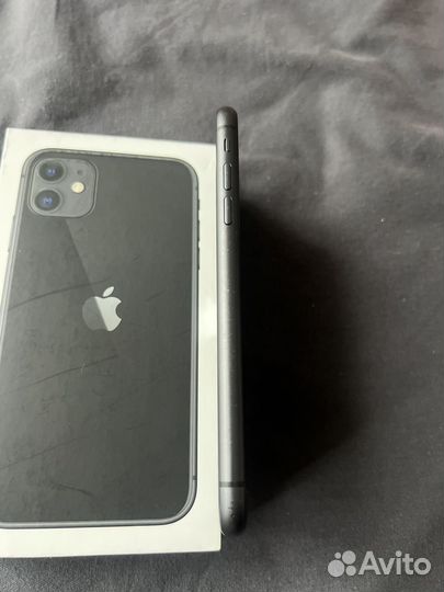 iPhone 11, 64 ГБ