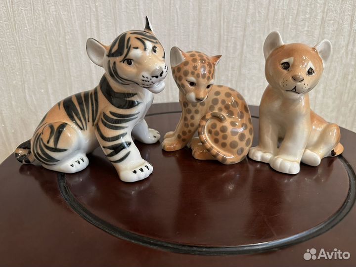 Фарфоровые новые статуэтки лфз