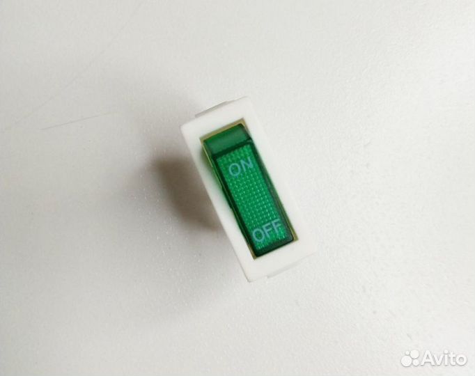 Кнопка включения охлаждения воды в кулере большая