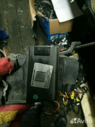 Замок задней двери Форд Мондео IV