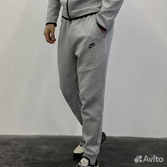 Спортивный костюм мужской новый