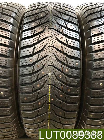 Kumho WinterCraft Ice WI31 215/65 R16 104R
