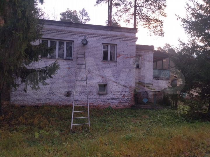 Продается здание 5842.6 м2