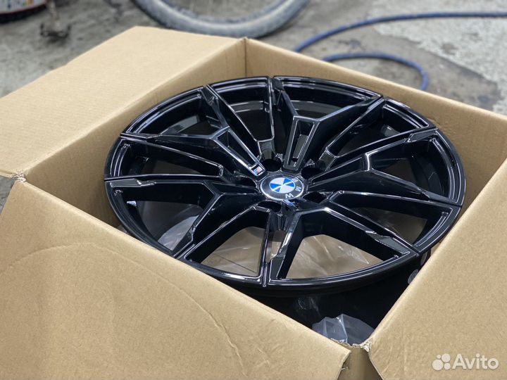 Диски r19 Black gloss Стиль M для BMW 8