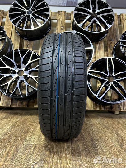 Nokian Tyres Hakka Blue 3 205/55 R17 95V