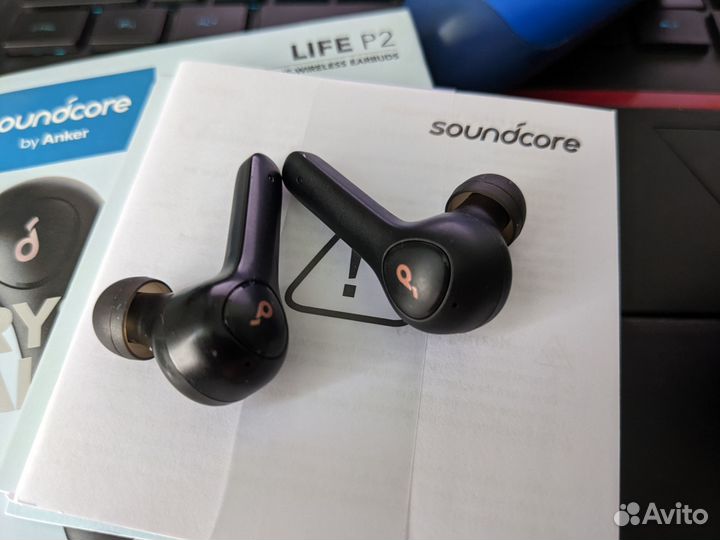 Anker soundcore life p2 (мало использовались)