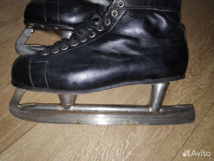 Коньки хоккейные, размер 42, натур. кожа