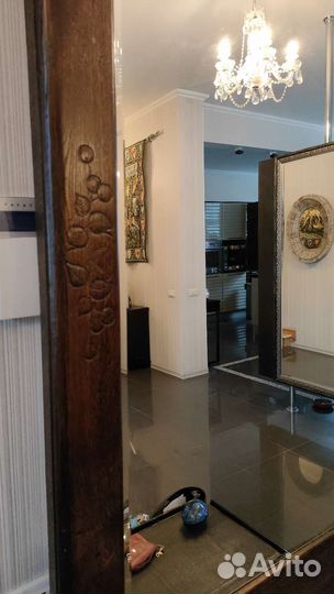 Зеркало простенное