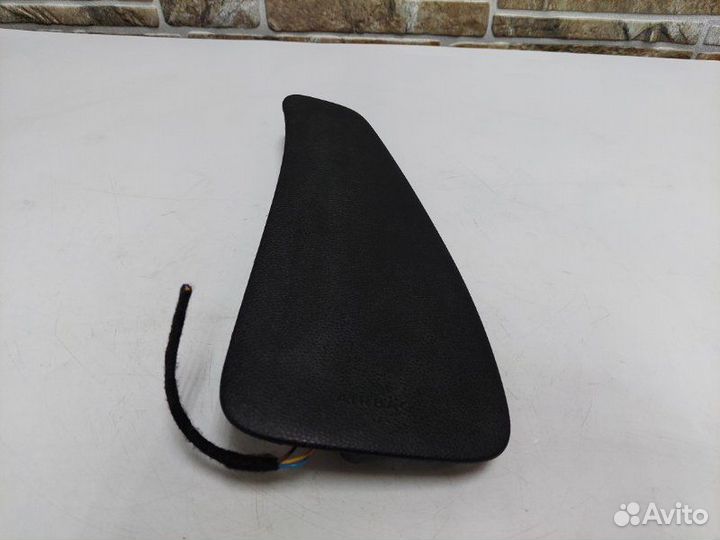 Подушка безопасности в сиденье передняя правая