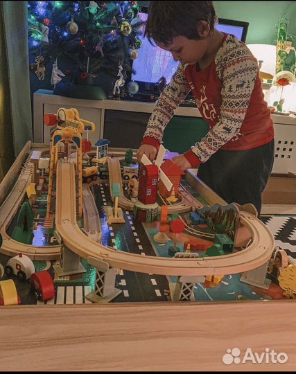 Детский игровой столик