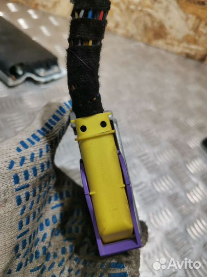 Блок управления AirBag Skoda Yeti