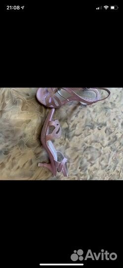 Босоножки детские