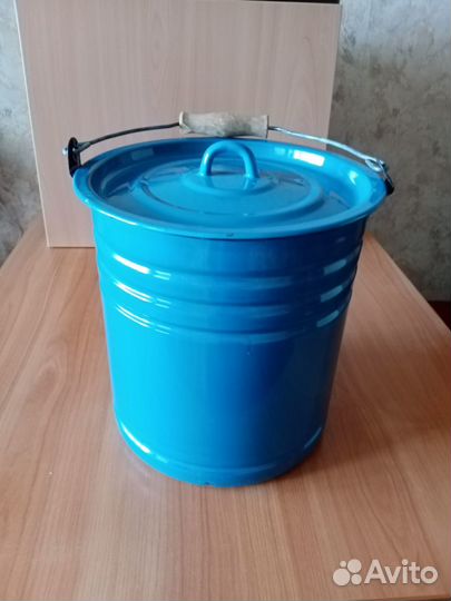 Ведро эмалиророванное с крышкой СССР