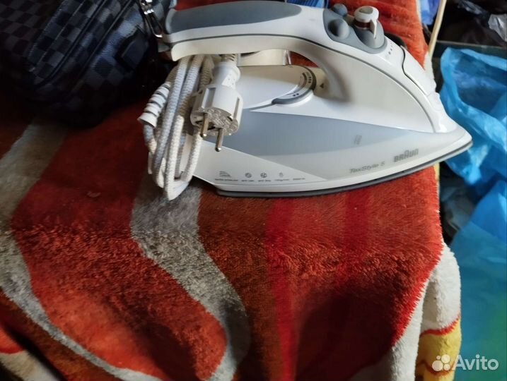Утюг Braun