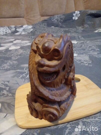 Фигурки из дерева, кости Чукотки