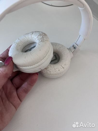 Беспроводные наушники jbl