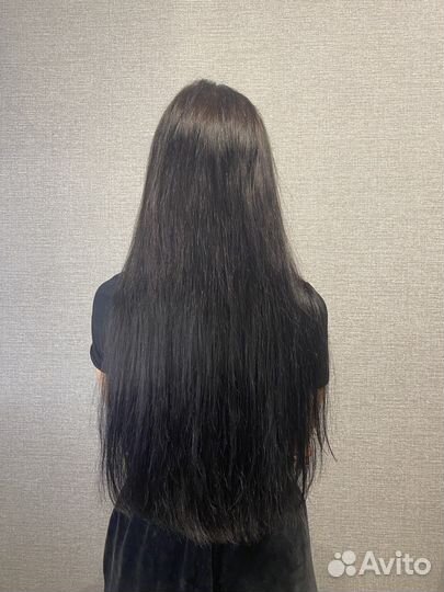 Модель на наращивание волос