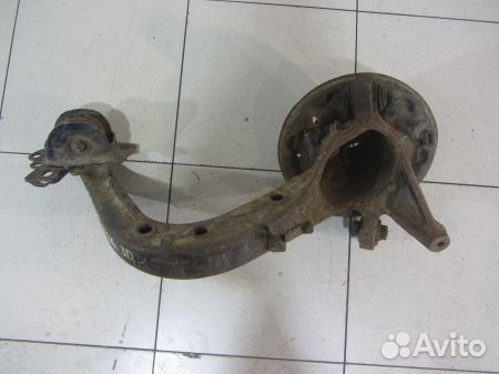 Кулак задний правый бмв 3 E36