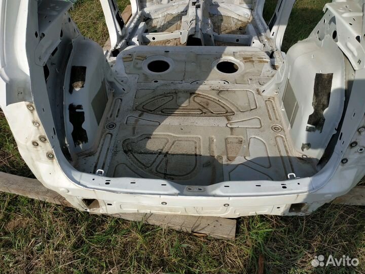 Задняя часть кузова Тигуан