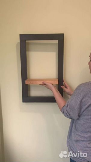 Полочка настенная