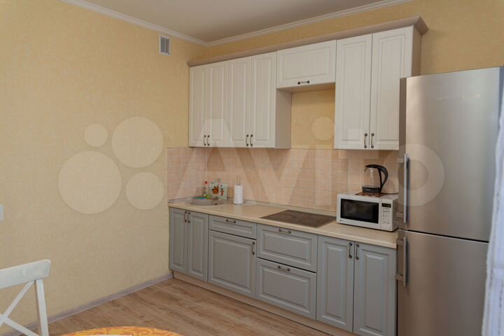 2-к. квартира, 56 м², 10/17 эт.