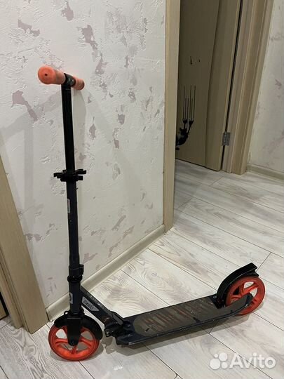 Самокат прогулочный спортивный