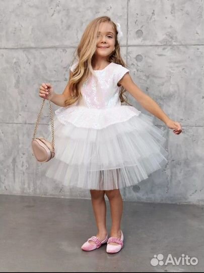 Платье нарядное праздничное для девочки