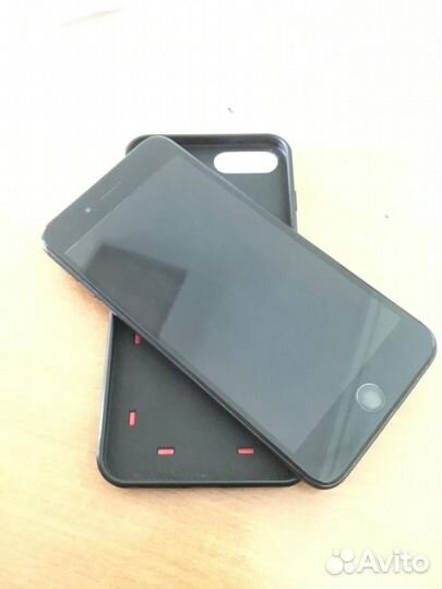 iPhone 8 Plus, 64 ГБ