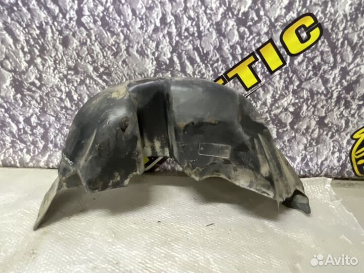 Локер Подкрылок задний левый Sandero Сандеро 2