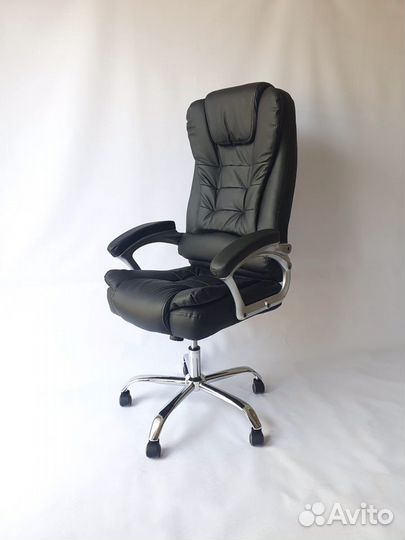 Компьютерное кресло, модель 067, чёрное