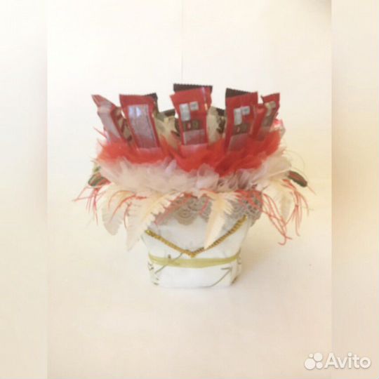 Сладкий букет из конфет