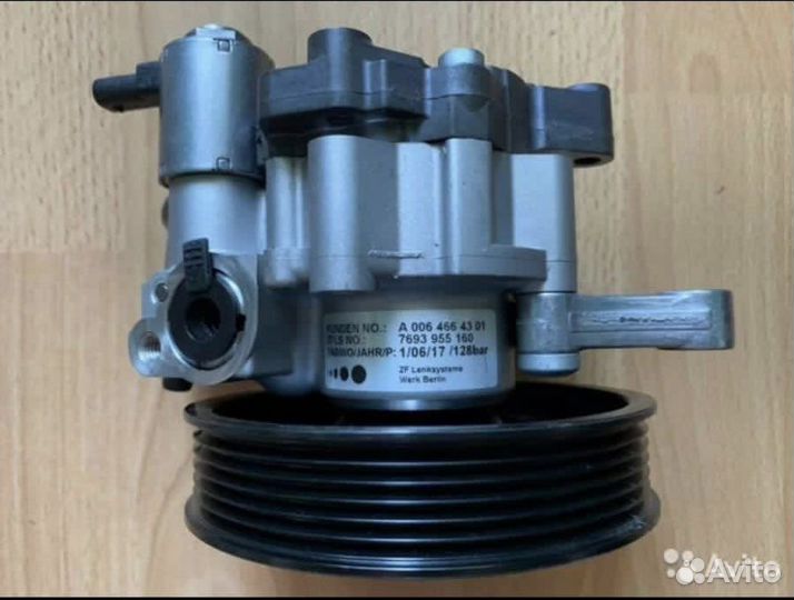 Насос гидроусилителя руля Mercedes Benz