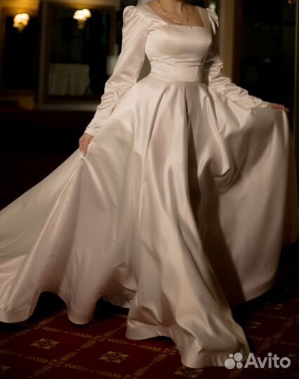 Свадебное платье