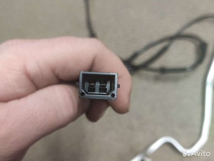 Датчик ABS задний audi A6 (4B2, C5) 1,8 2,4 Avant