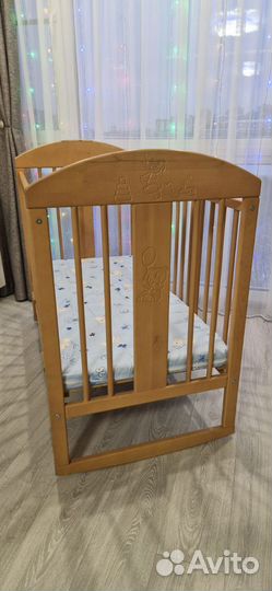 Детская кроватка