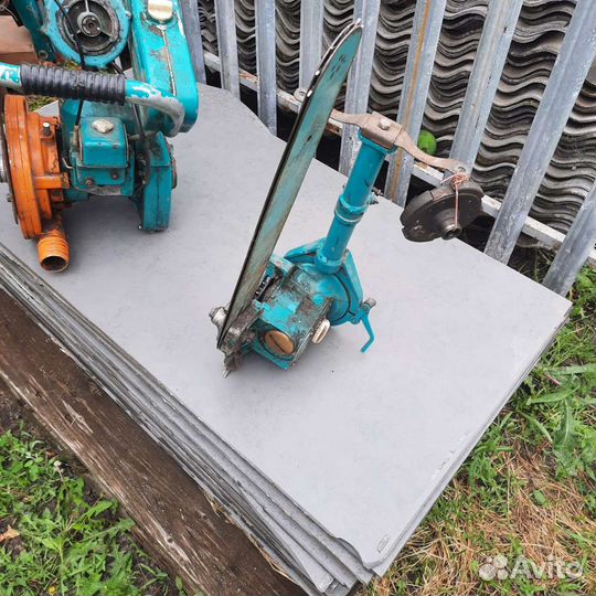 Помпа с бензопилой урал